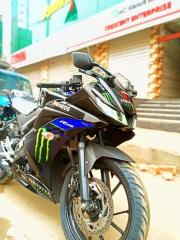 YAMAHA R15 V3